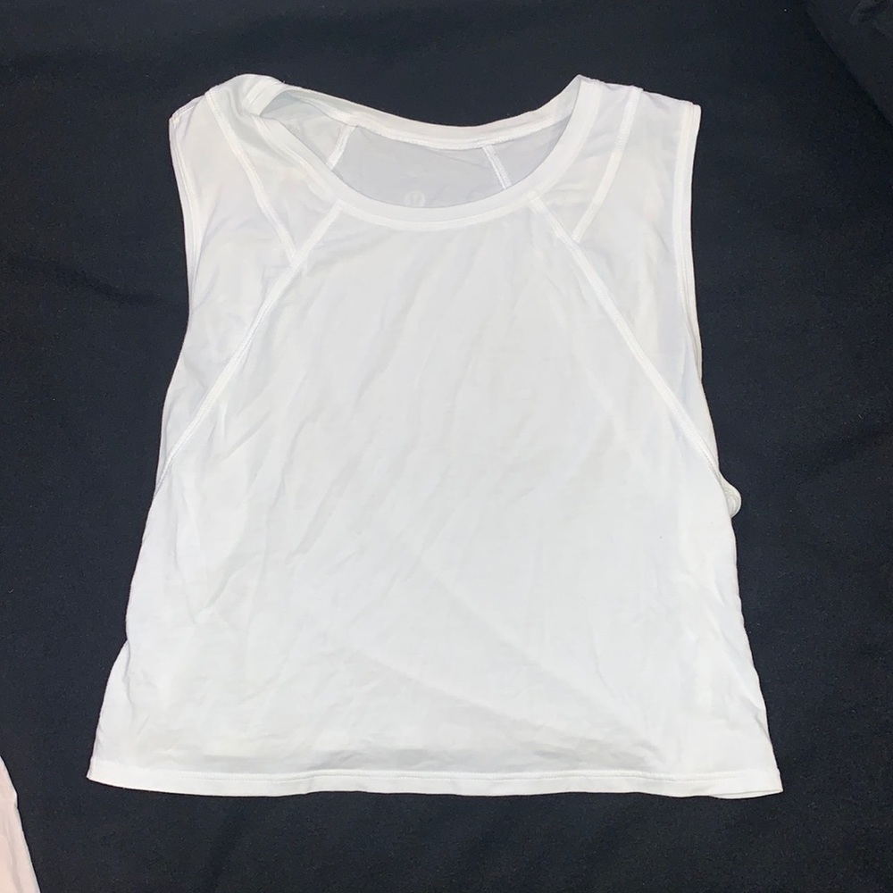 NWOT Lululemon cropped tank!